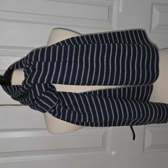 GAP MERINO WOOL NAVY BLUE & GRAY STRIPED UNISEX  SCARF - Picture 6 of 6